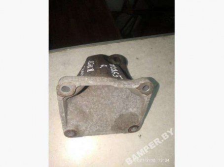 Кронштейн двигателя SsangYong  A6712231204 SsangYong  A6712231204