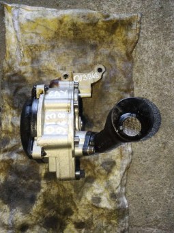 Насос масляный Skoda  03C115105Q Skoda  03C115105Q