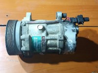 Компрессор кондиционера Volkswagen  1h0820803d Volkswagen  1h0820803d