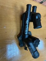 Корпус термостата Skoda  03F121111A Skoda  03F121111A