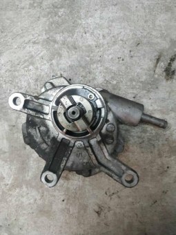 Насос вакуумный Toyota   Toyota  