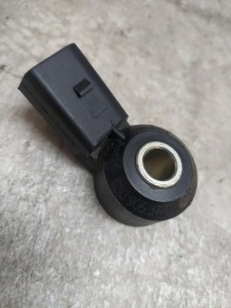 Датчик детонации Audi  030905377D Audi  030905377D