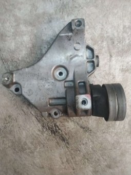 Кронштейн компрессора кондиционера Volkswagen  03C903143B Volkswagen  03C903143B