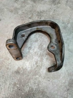 Кронштейн КПП Chevrolet   96964999 Chevrolet  96964999