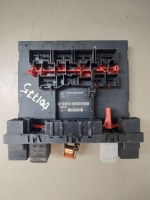 Блок предохранителей Volkswagen  3C0937049H Volkswagen  3C0937049H