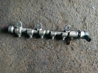 Топливная рампа  Renault  0281002800,0445214173,8200942721 Renault  0281002800,0445214173,8200942721