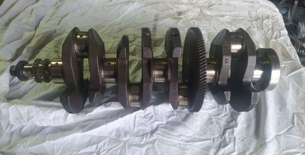 Коленвал Mazda  8E5GAA Mazda  8E5GAA