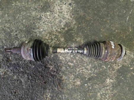 Полуось передняя левая (приводной вал, шрус) Volkswagen   Volkswagen  