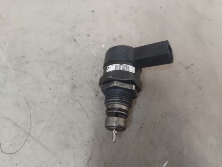 Регулятор давления топлива BMW  0281002481 BMW  281002481