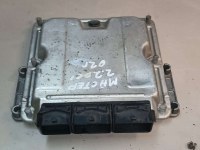 Блок управления двигателем Renault  0281010632,8200051608 Renault  281010632,8