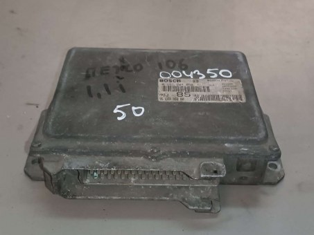 Блок управления двигателем Peugeot  0261204050,9624939280 Peugeot  261204051