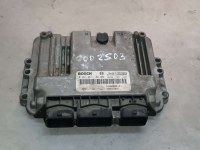 Блок управления двигателем Renault  0281011148,8200303141 Renault  281011148,8
