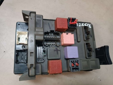 Блок комфорта Renault  8200643386,8200643386 Renault  8200643387