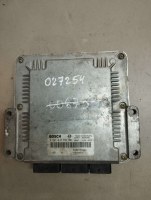 Блок управления двигателем Renault  0281010556, 8200153946, 28SA5455 Renault  0281010556, 8200153946, 28SA5455