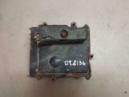 Блок управления двигателем Chrysler  04796121 Chrysler  4796121
