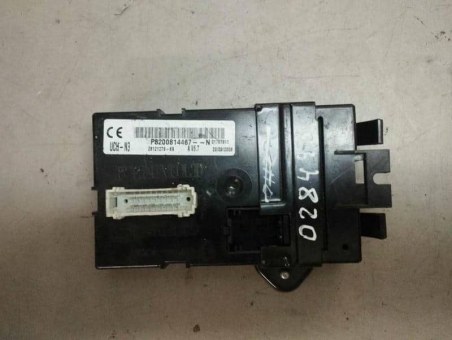 Блок комфорта Renault  P8200814467N  Renault  P8200814467N