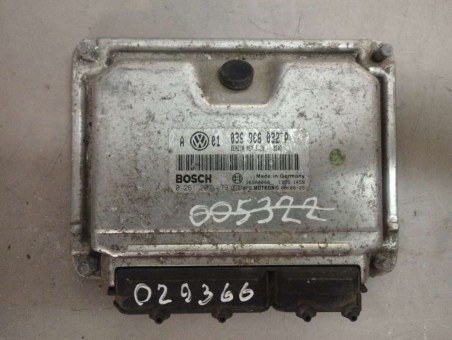 Блок управления двигателем Volkswagen  0261207179, 036906032P Volkswagen  0261207179, 036906032P