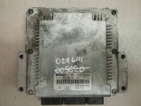 Блок управления двигателем Renault  0281010483, 8200039569, 28SA5098 Renault  0281010483, 8200039569, 28SA5098