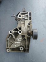 Кронштейн компрессора кондиционера Opel  55562863 Opel  55562863