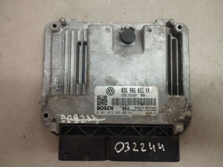 Блок управления двигателем Volkswagen  03G906021KK, 0281013228, EDC16U34 Volkswagen  03G906021KK, 0281013228, EDC16U34