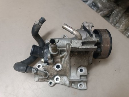 Помпа Nissan   Nissan  