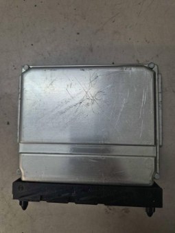 Блок управления двигателем Volvo  0261207712, 08675760, 08675760A,1039S00000 Volvo  0261207712, 08675760, 08675760A,1039S00000