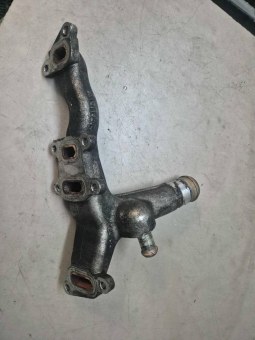 Фланец (тройник) системы охлаждения Ford  BK3Q8K520BB Ford  BK3Q8K520BB