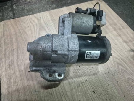 Стартер Mazda  M000T15871 Mazda  M000T15871