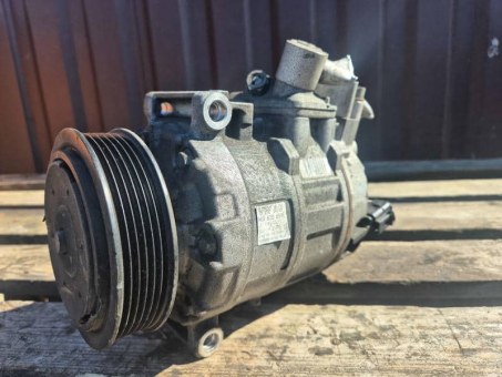Компрессор кондиционера Volkswagen  1K0820859E Volkswagen  1K0820859E