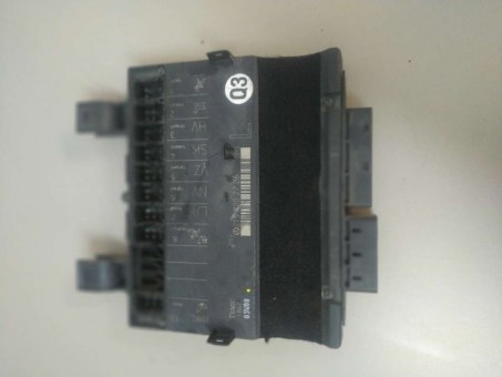 Блок предохранителей Mercedes   2158202726 Mercedes  2158202726