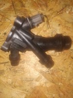 Корпус термостата Volvo   31293556 Volvo  31293556